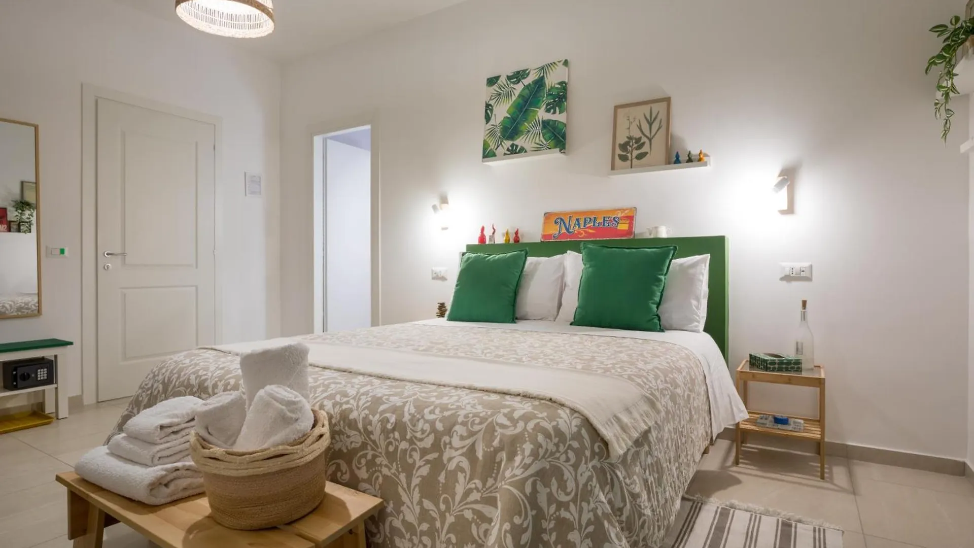 Flegreo Bed And Breakfast Naples Bed & Breakfast